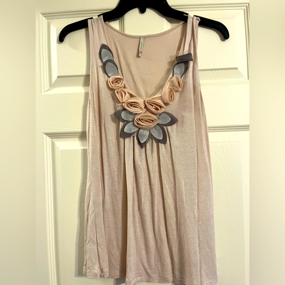 Elegant Blush Sleeveless Top with Floral Accents